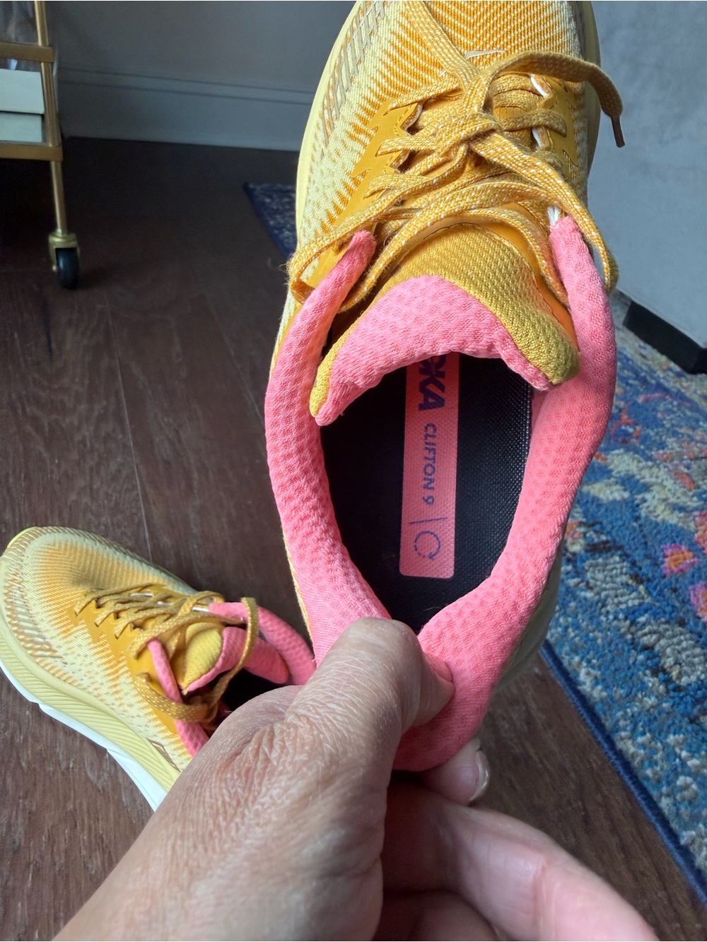 NEW HOKA CLIFTON 9 GTX TS, Women’s 8.5 - Picture 5 of 9